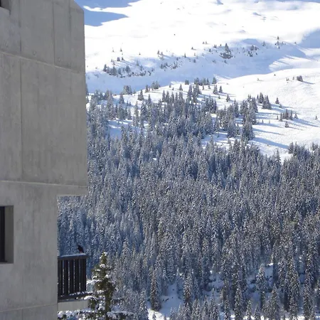 Hotel apartamentowy Les Pleiades